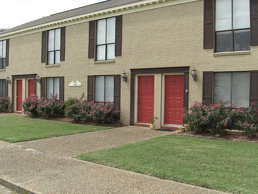 1st image of 160 Park Cir #A