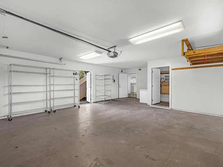 2624 Moolio Pl — Photo 35