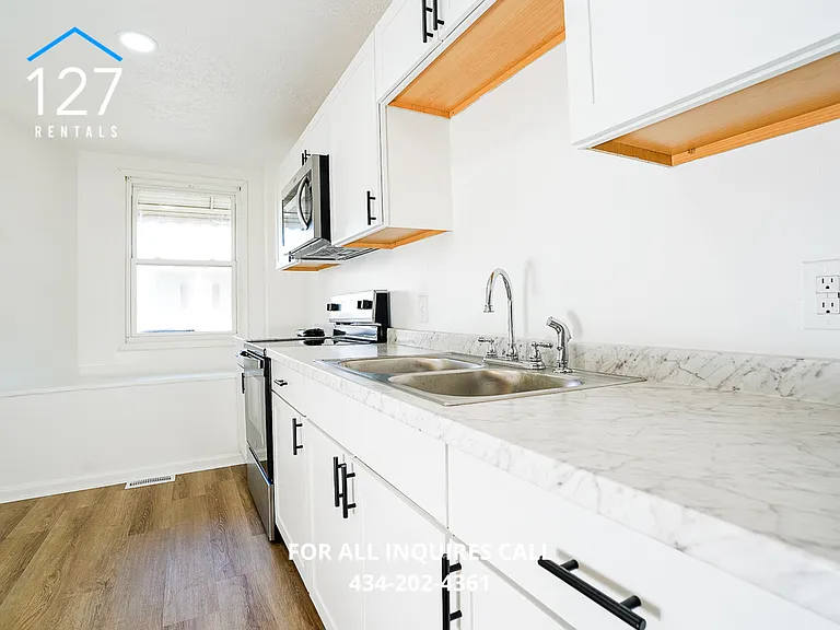 391 Main St #B — Photo 6