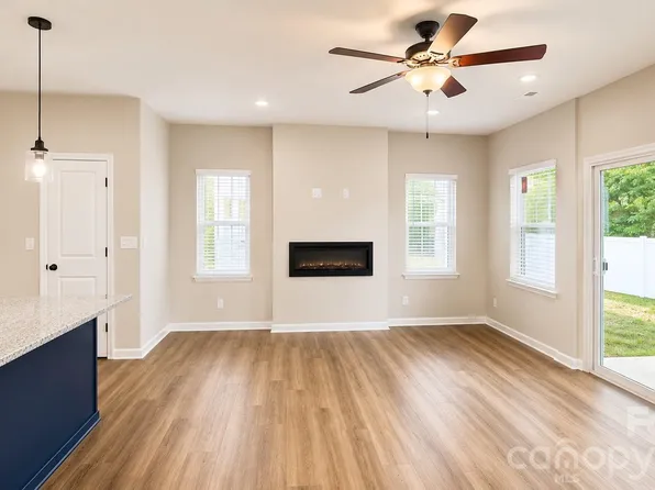 5941 Wallace Ave, Charlotte, NC 28227
