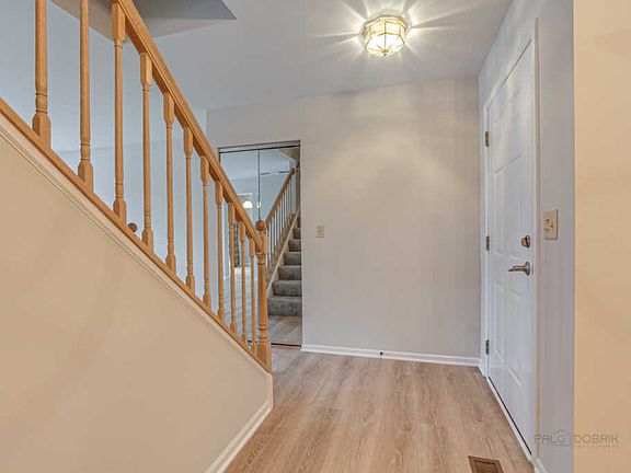 3rd image of 1291 Orleans Dr