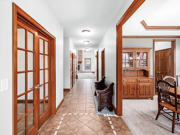 4th image of 490 Wilderness Rd