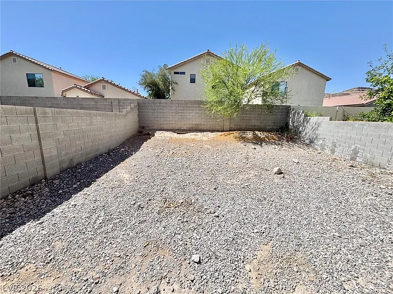 9679 Brooks Lake Ave — Photo 34