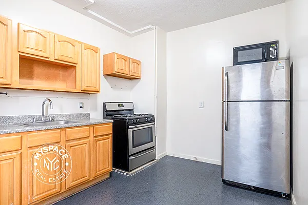 Rented by MySpaceNYC | media 14