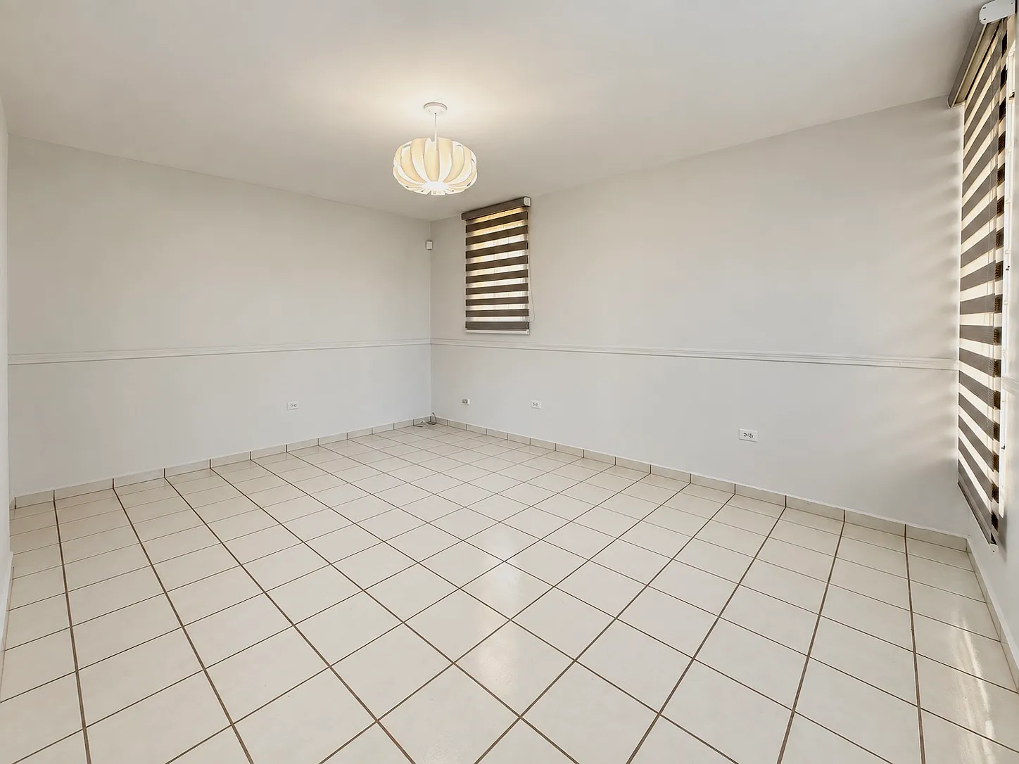 3 bed, $2,150 — Photo 2