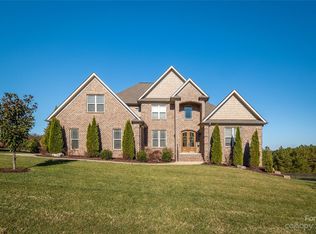 755 River Bend Dr, Granite Falls, NC 28630
