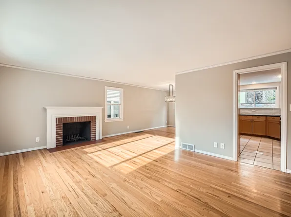 4548 NE Tulane Pl, Seattle, WA 98105