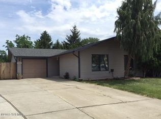 1301 Perry Ct, Yakima, WA 98902