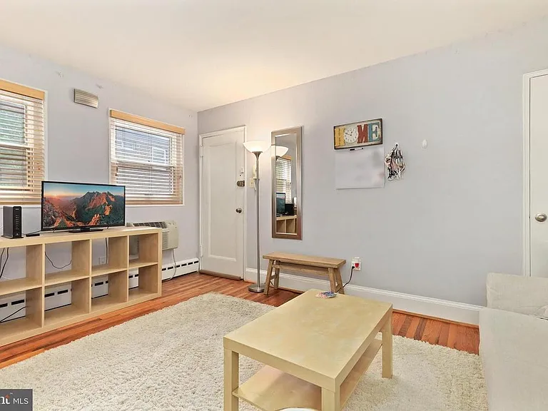 4595 Macarthur Blvd NW #4 — Photo 9