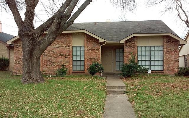 1st image of 861 Bailey Dr