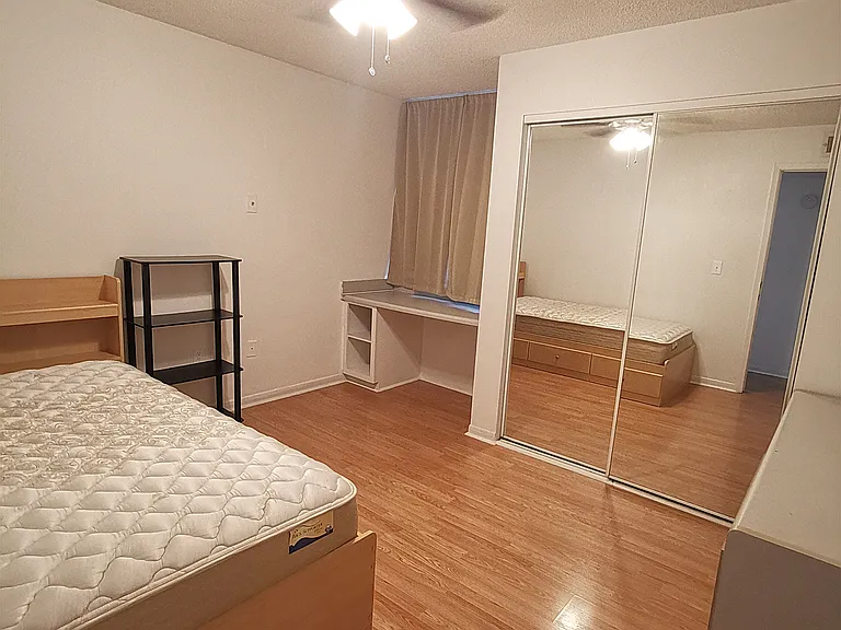 2601 SW Archer Rd #G327 — Photo 12