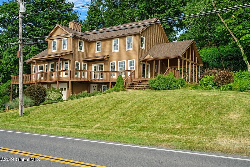 2nd image of 1104 Nys Rt 9P