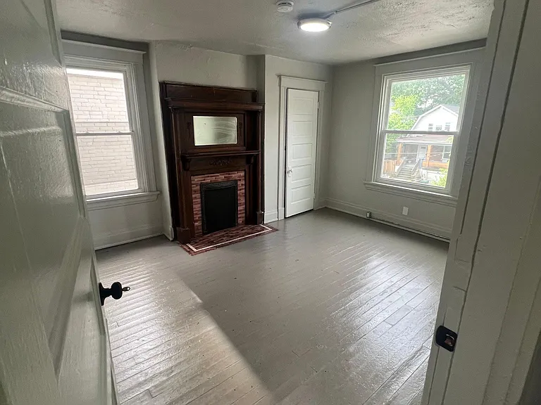 238 Helen St #1 — Photo 9