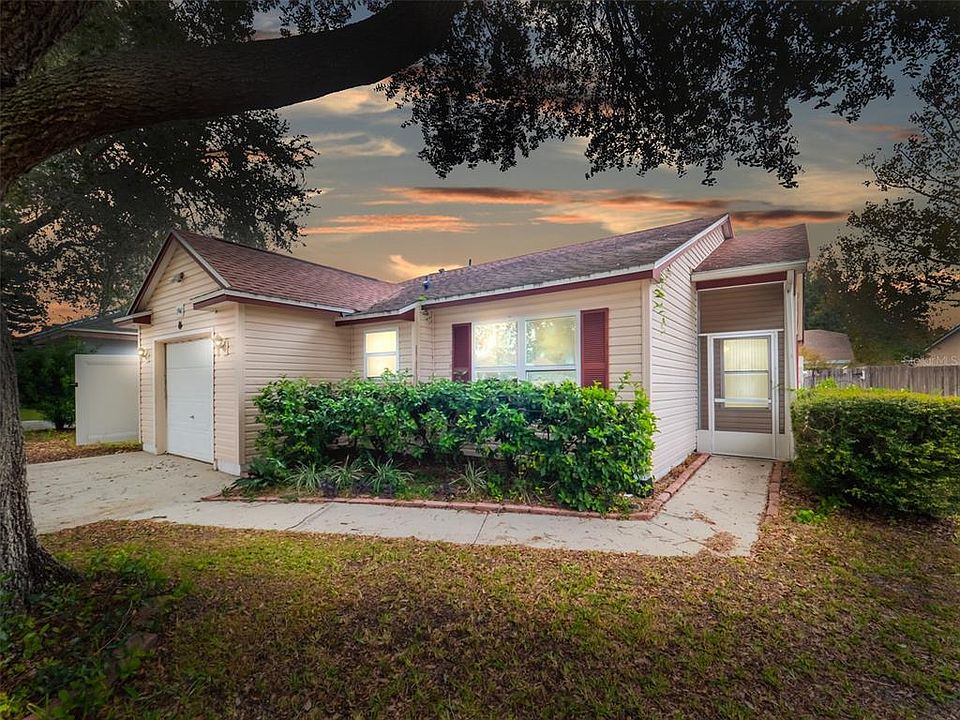 1st image of 1941 Sheeler Oaks Dr