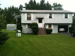 22 Daniel Dr, Binghamton, NY 13901