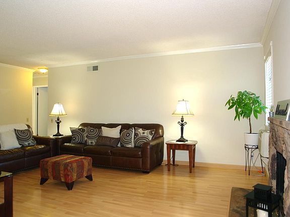 4th image of 2990 Sunwood Dr