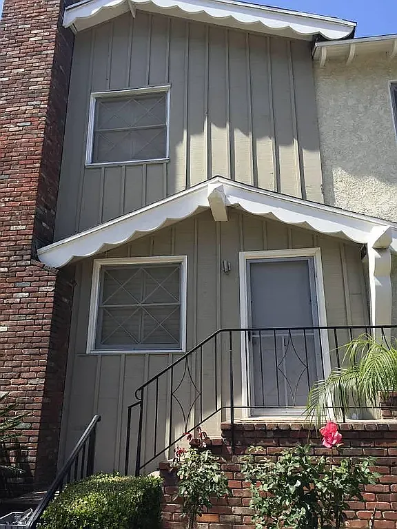 2 bed, 1300 sqft, $4,295 — Photo 4