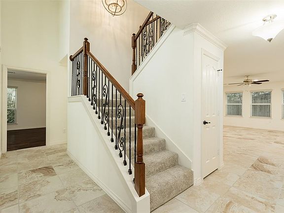 4th image of 5807 Boyce Springs Dr