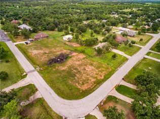 19325 Cardinal Creek Dr N, Harrah, OK 73045