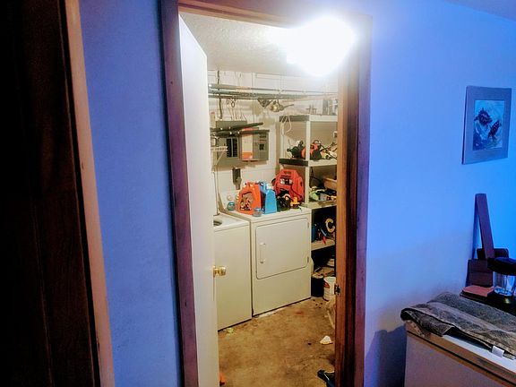 Utility room.