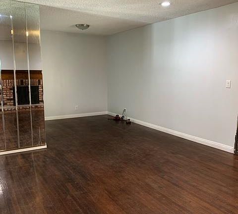 2nd image of 2211 S 8th Ave #2211