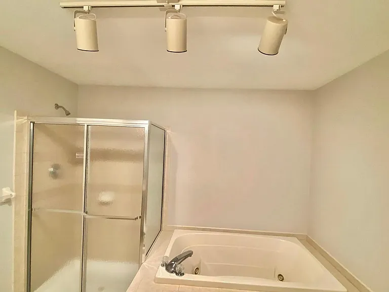 186 Birchwood Dr — Photo 13