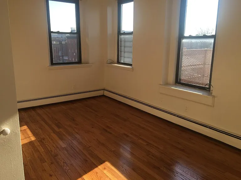 564 Jersey Ave #4 — Photo 7
