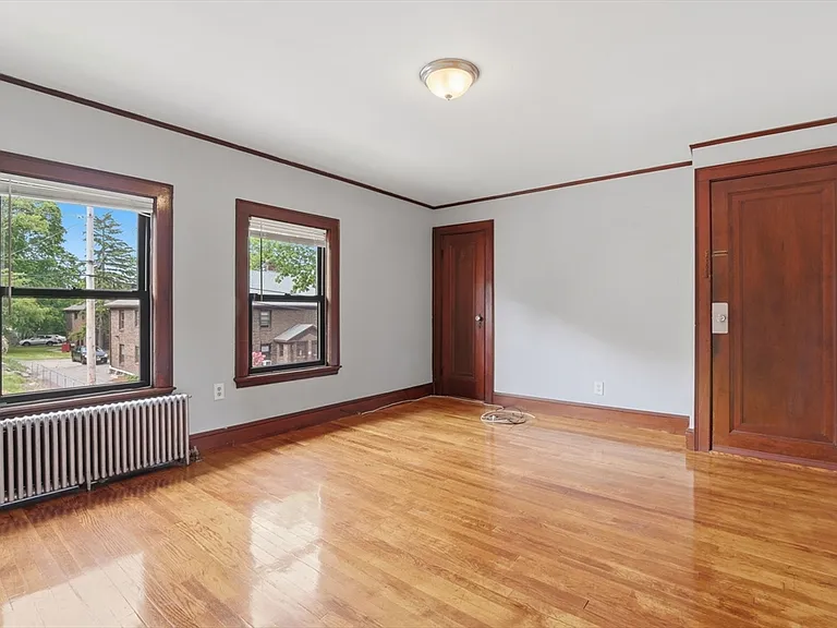 34 Weston Ave #4 — Photo 3