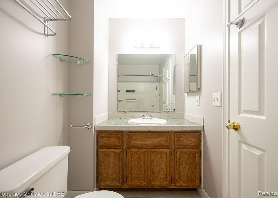 15900 N Franklin Dr, photo 28