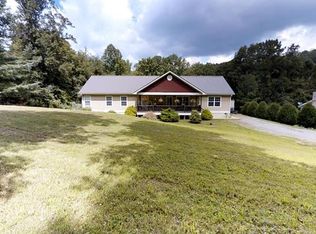 31 Reed Rd, Fairview, NC 28730