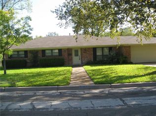 4001 N 30th St, Waco, TX 76708