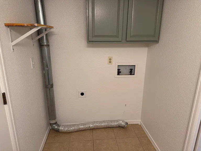 2185 Heathercrest Dr — Photo 11