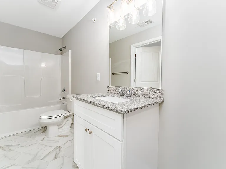 Stella's Place Apartments — Photo 3