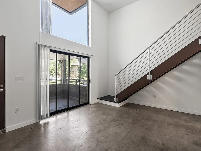 Emerson Lofts — Photo 30