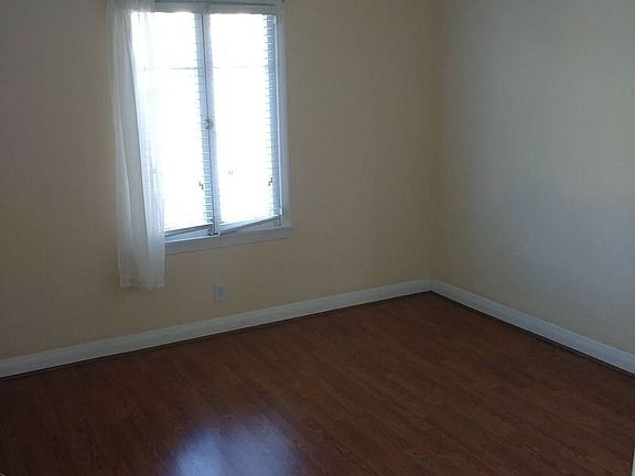 5th image of 124 Live Oak Dr
