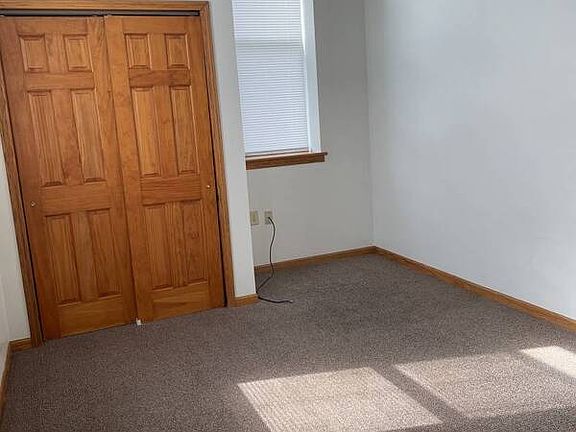 5th image of 102 N Main St #B