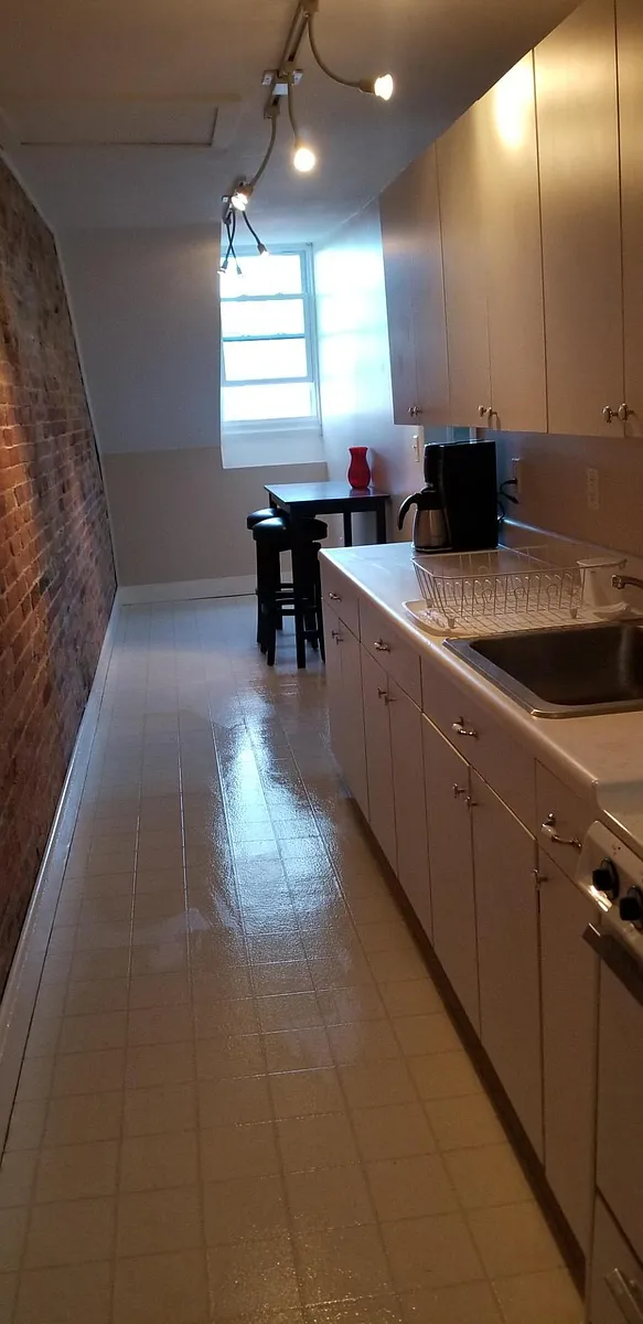 Building Photo - 86 Winter St #3