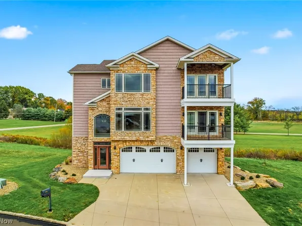 29 Shores Dr, Poland, OH 44514