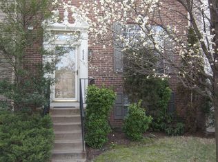 6526 Sharps Dr, Centreville, VA 20121
