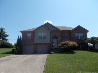 4304 Country View Dr, Floyds Knobs, IN 47119
