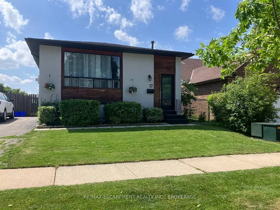 17 Mellenby St #LOWER