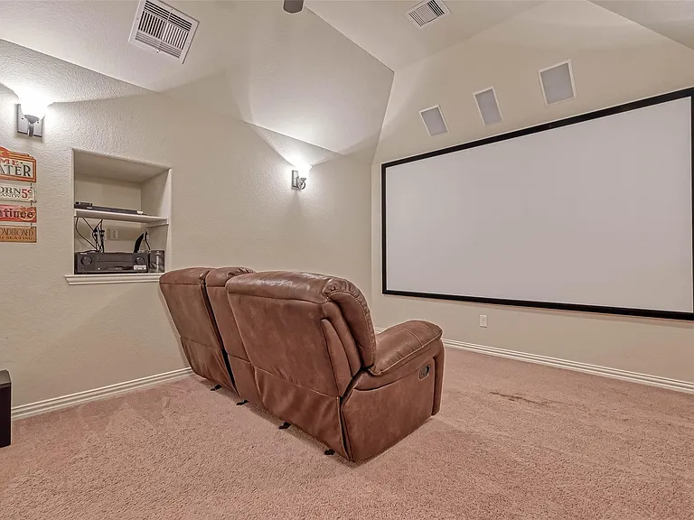 210 Hearthshire Cir — Photo 39