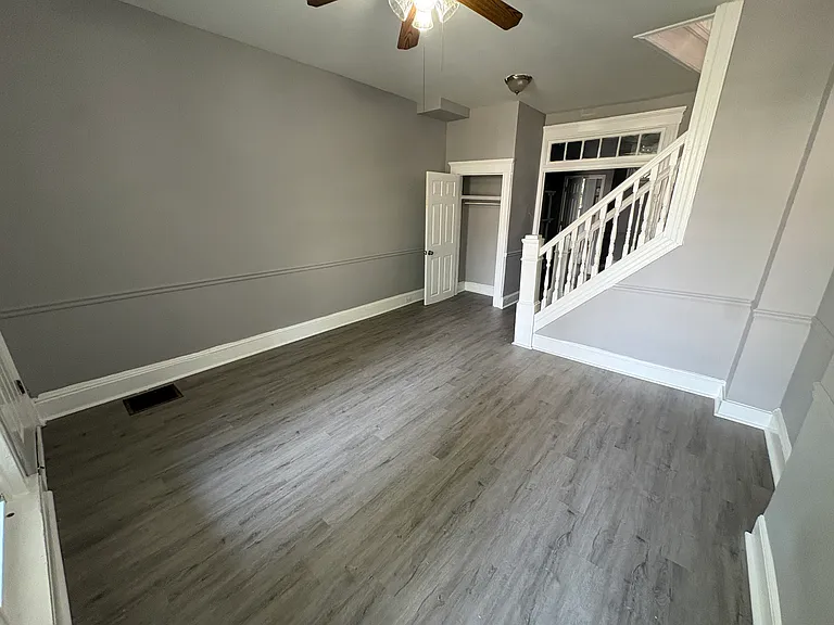 1711 Ashburton St — Photo 5
