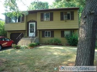 24 E 8th St, Huntington Station, NY 11746