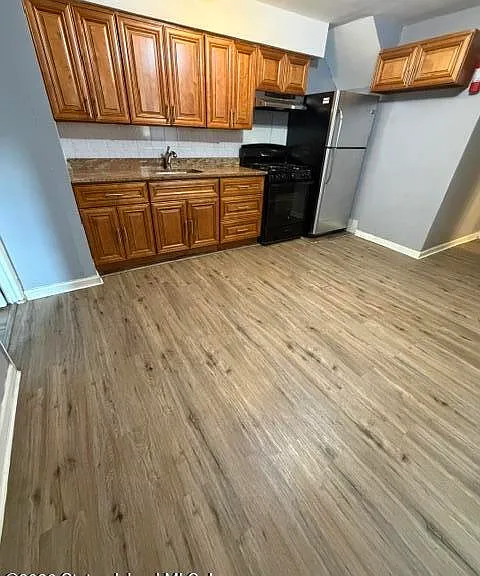 423 Lisk Ave — Photo 9