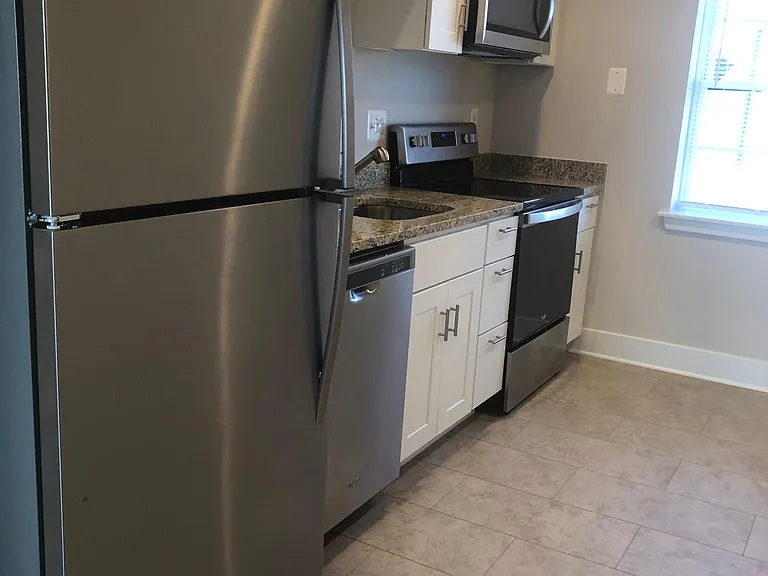 713 Park Ave #D — Photo 9