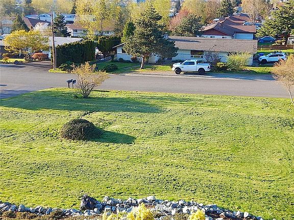 2nd image of 0 19th Avenue SE