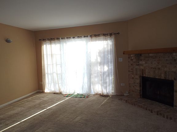 2nd image of 1715 Grove Ave