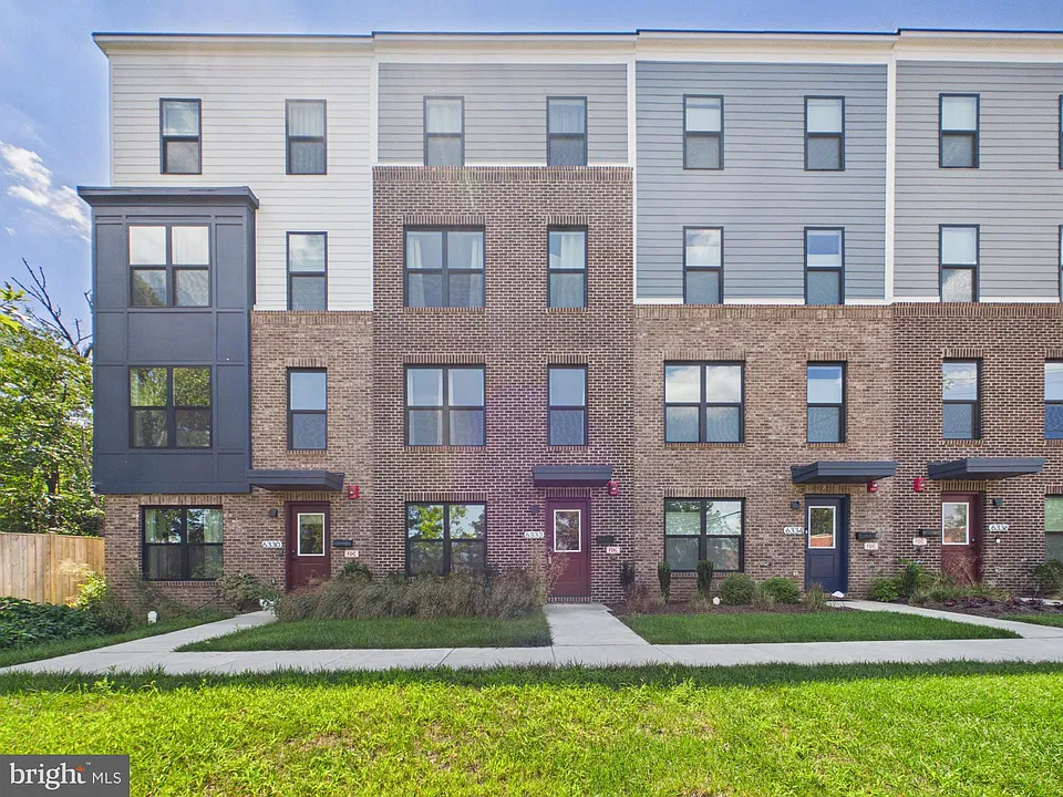 6332 Stevenson Ave