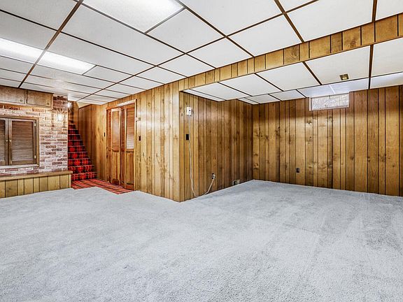 5th image of 2574 Oak Dr